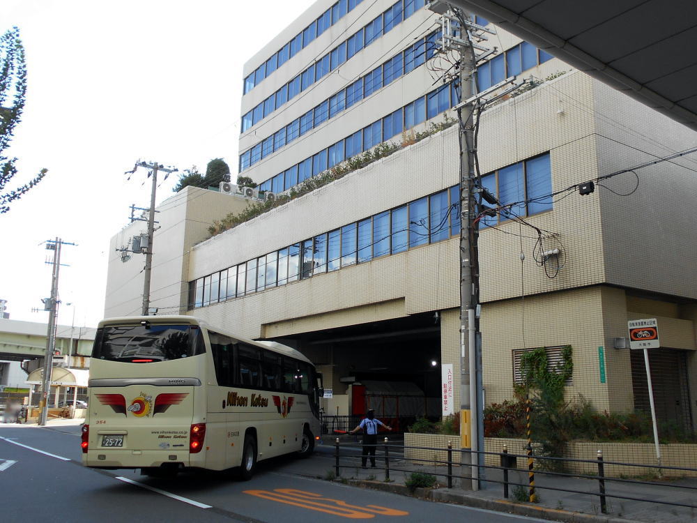 なにわ200か2572（日交354）