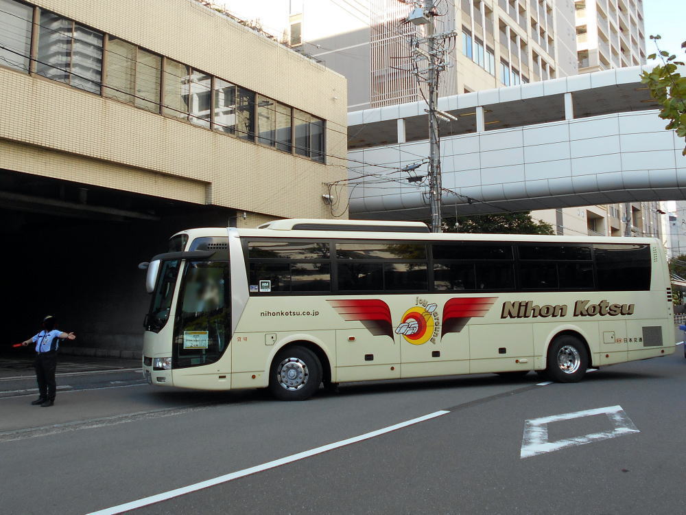 なにわ200か1852（日交350）