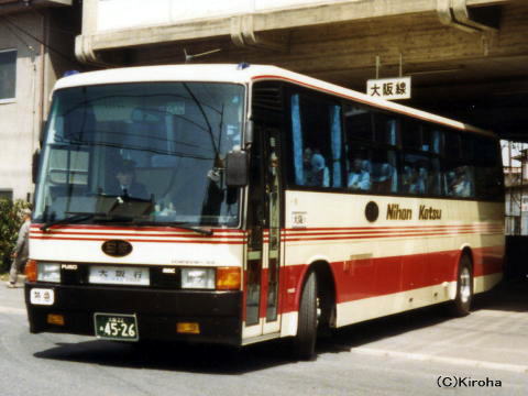 大阪22あ4526