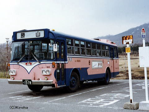 岡22か1578